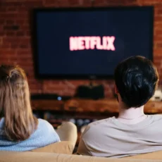 Netflix: Δύο νέες ελληνικές σειρές πολύ σύντομα στην πλατφόρμα