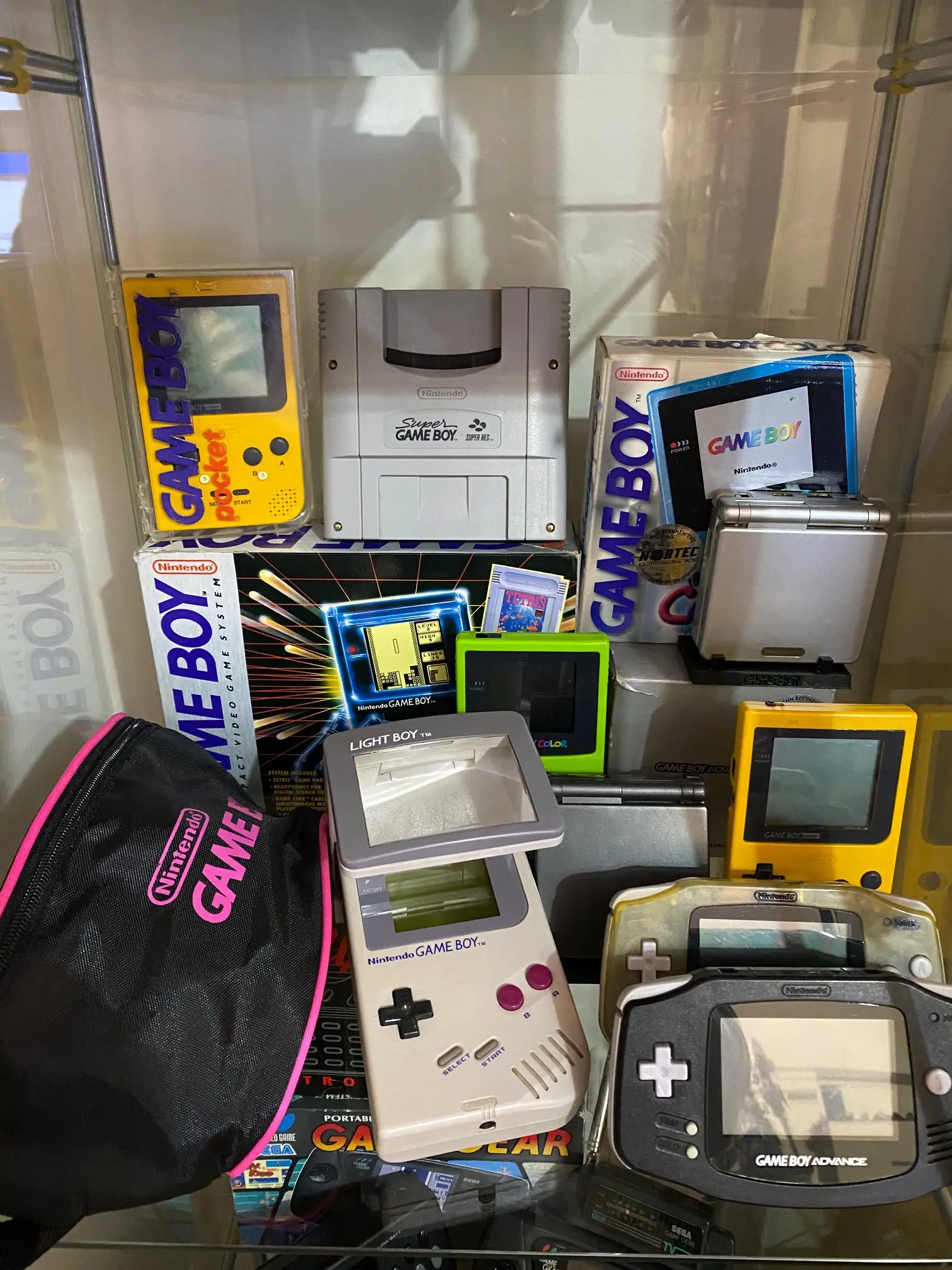 συλλογή φορητών κονσολών της Nintendo
